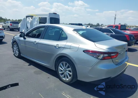 2022 Toyota Camry Le из США, поврежденный, VIN 4T1C11AK4NU044000